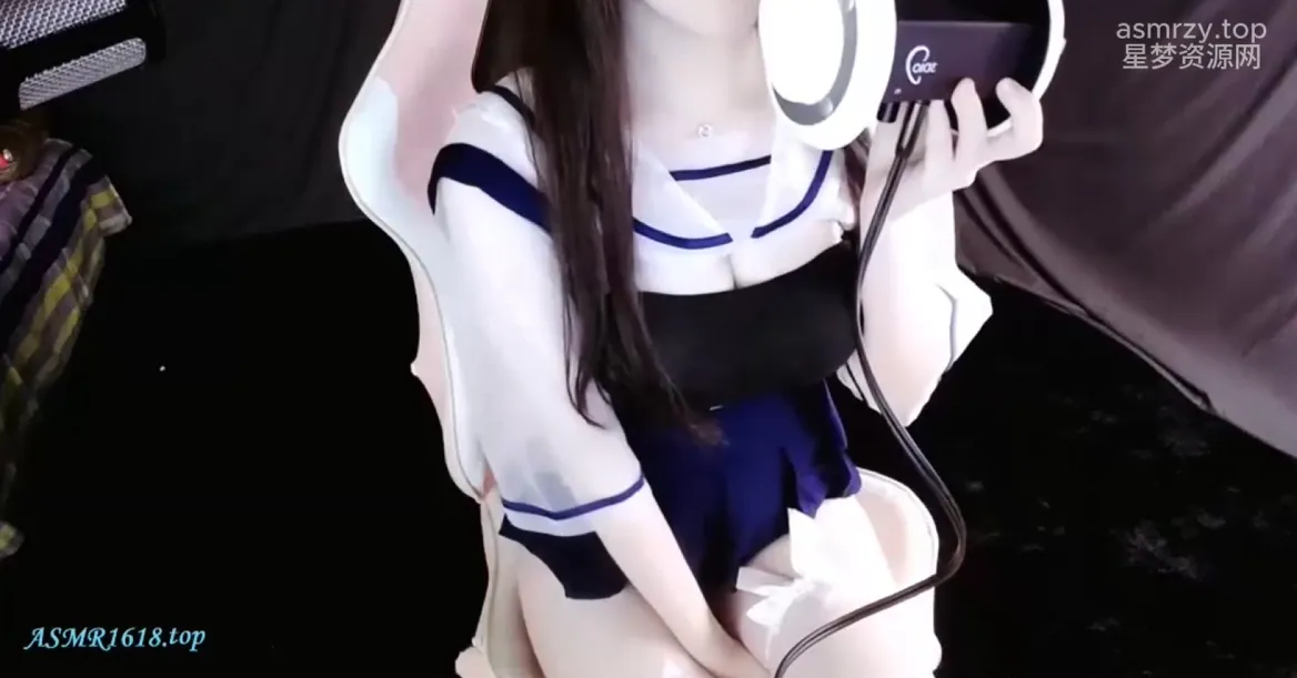 多肉小葡萄 学生装白丝口腔音