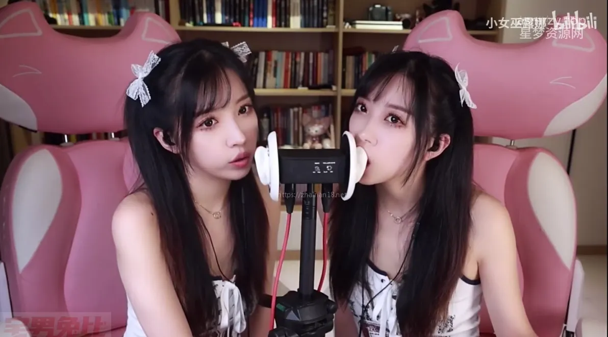 小巫女露娜 白裙双马尾双耳同时舔