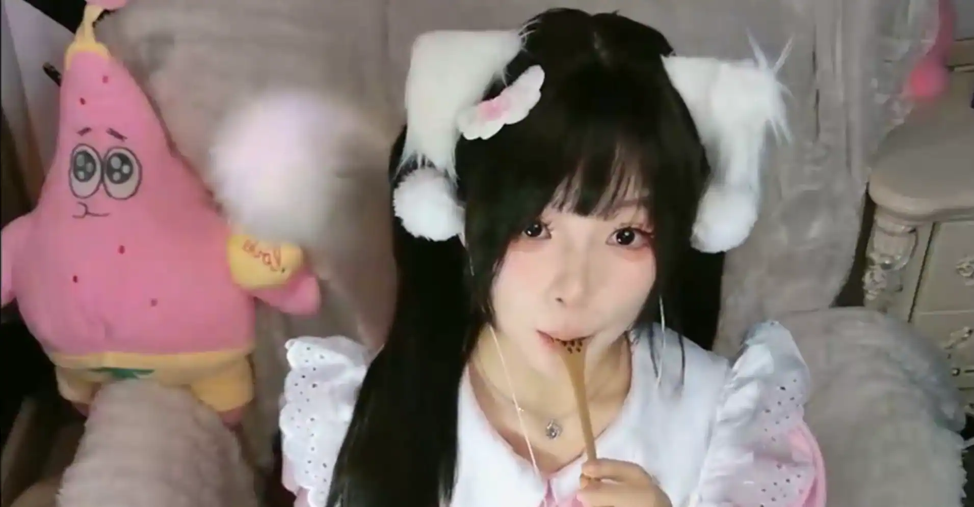 莓猫饼 猫娘吃蜂蜜勺口腔音