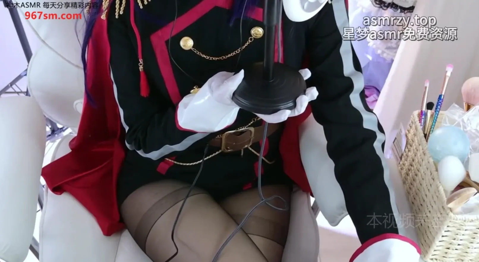 亭子ww 山城恋 掏耳和黑丝摩擦